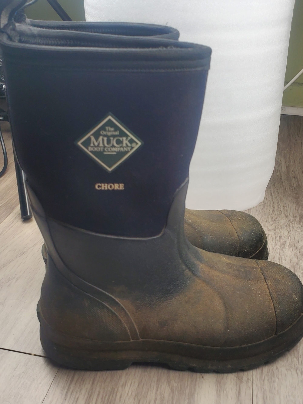 Muck Chore Mid Waterproof Rubber Work Boots Black Men's 6 Women's 7